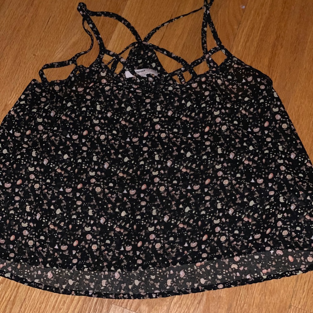 Cropped floral shirt